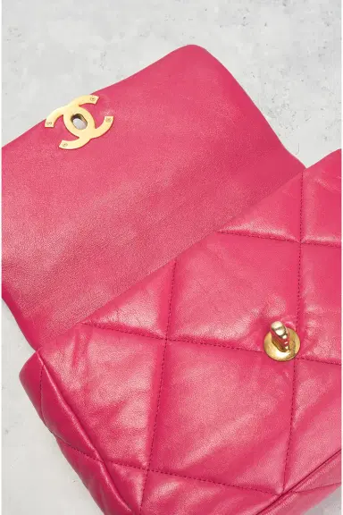 Chanel Chanel Goatskin 19 Flap Bag | Thumbnail 6 Chanel Chanel Goatskin 19 Flap Bag | Thumbnail 6
