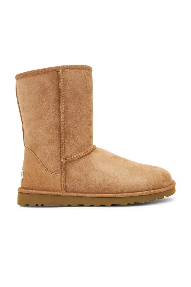 UGG Classic Short