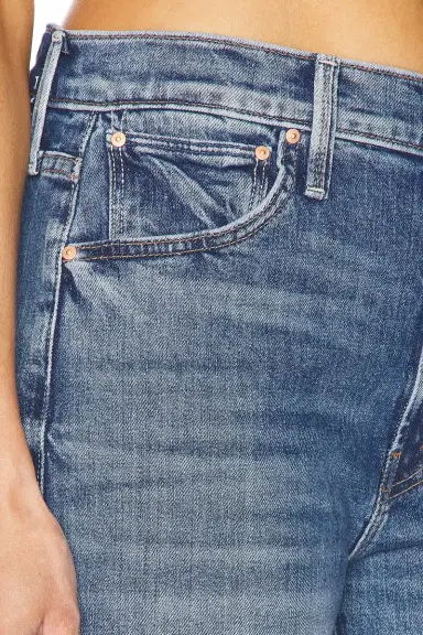 MOTHER The Dodger Flood Cuff Jeans | Thumbnail 6