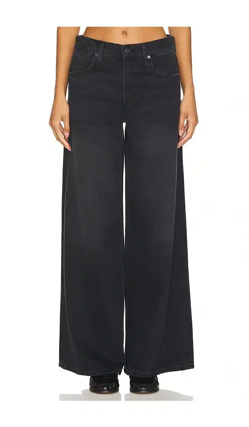 MOTHER The Slung Sugar Cone Sneak Jeans