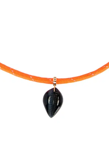 DEZSO BY SARA BELTRÁN Classic Carved Cowry Shark Fin Enamel Surf Cord Necklace | Thumbnail 2