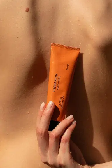 FRAMA Herbarium Body Lotion Tube 90mL | Thumbnail 2 FRAMA Herbarium Body Lotion Tube 90mL | Thumbnail 2
