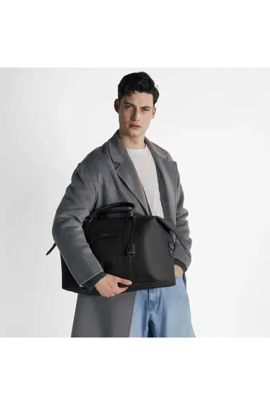 MAISON de SABRÉ The Duffle Bag | Thumbnail 10 MAISON de SABRÉ The Duffle Bag | Thumbnail 10