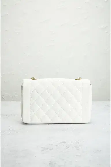 Chanel Chanel Caviar Diana Flap Bag | Thumbnail 3 Chanel Chanel Caviar Diana Flap Bag | Thumbnail 3