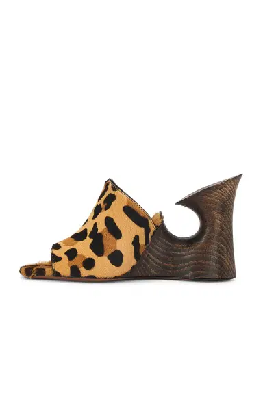Alaïa Sculpture Mule Sandal | Thumbnail 5