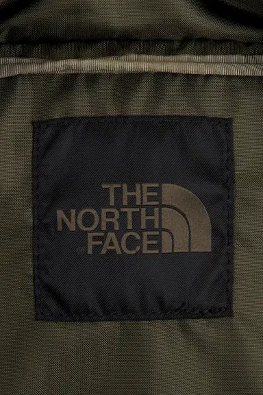The North Face Base Camp Voyager Daypack | Thumbnail 7 The North Face Base Camp Voyager Daypack | Thumbnail 7