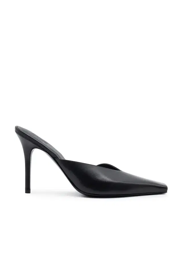 GIA BORGHINI x Helsa Boss Mule