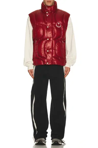Moncler Genius X Palm Angels Gwenyth Vest | Thumbnail 5 Moncler Genius X Palm Angels Gwenyth Vest | Thumbnail 5