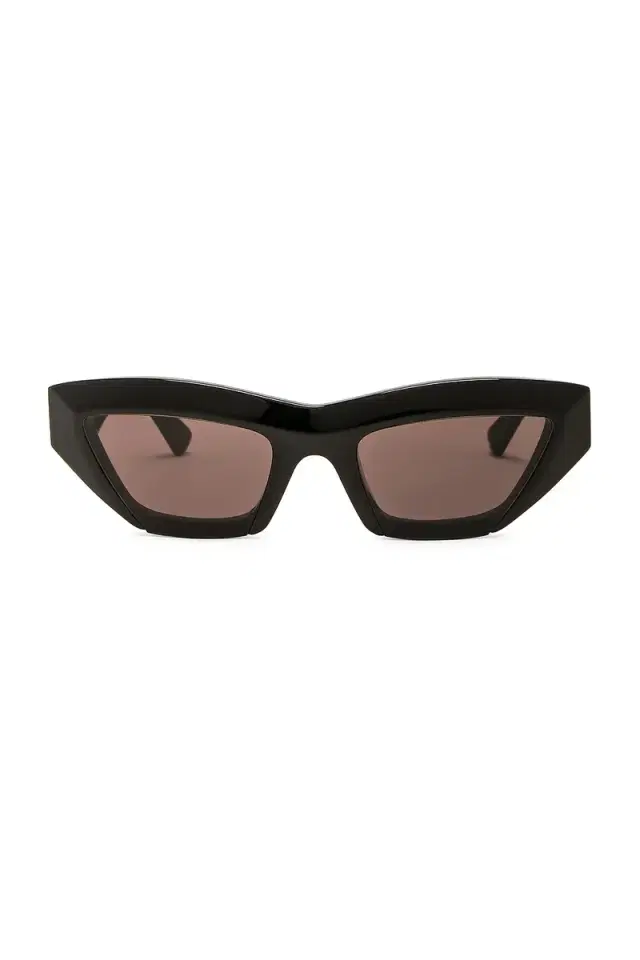 Edgy Cat Eye Sunglasses