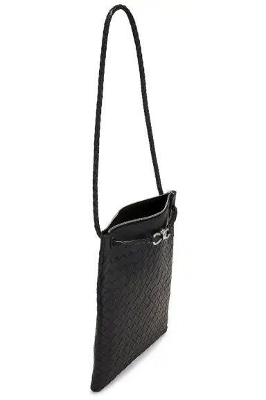Bottega Veneta Flat Andiamo Messenger Avenue Stitch | Thumbnail 4 Bottega Veneta Flat Andiamo Messenger Avenue Stitch | Thumbnail 4