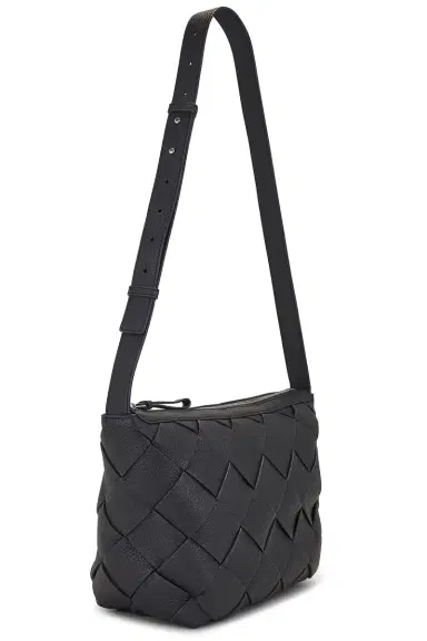 Bottega Veneta Medium Hobo Diagonal Intreccio Taurillon | Thumbnail 3 Bottega Veneta Medium Hobo Diagonal Intreccio Taurillon | Thumbnail 3