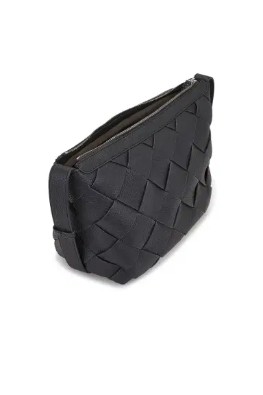 Bottega Veneta Medium Hobo Diagonal Intreccio Taurillon | Thumbnail 4 Bottega Veneta Medium Hobo Diagonal Intreccio Taurillon | Thumbnail 4