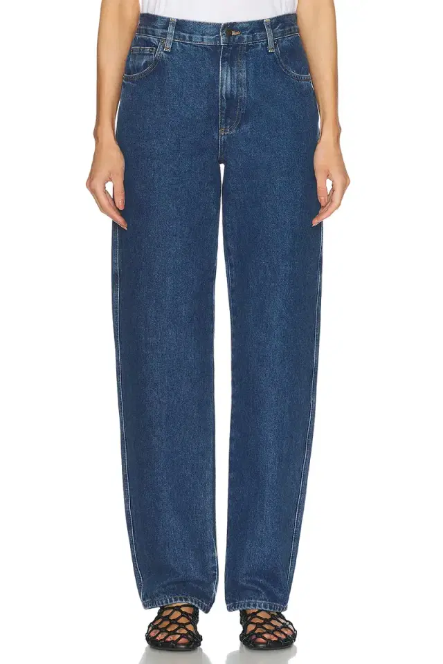 Relaxed Wide Leg Jeans