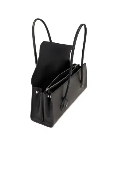 Alaïa Le Teckel Flap Bag | Thumbnail 5 Alaïa Le Teckel Flap Bag | Thumbnail 5