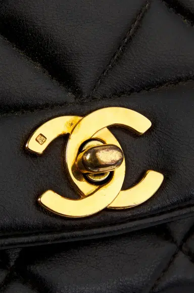 Chanel Chanel Lambskin Vintage Diana Flap Bag | Thumbnail 6 Chanel Chanel Lambskin Vintage Diana Flap Bag | Thumbnail 6