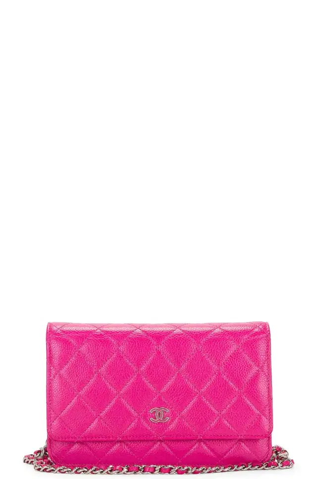 chanel Chanel Caviar Classic Wallet On Chain