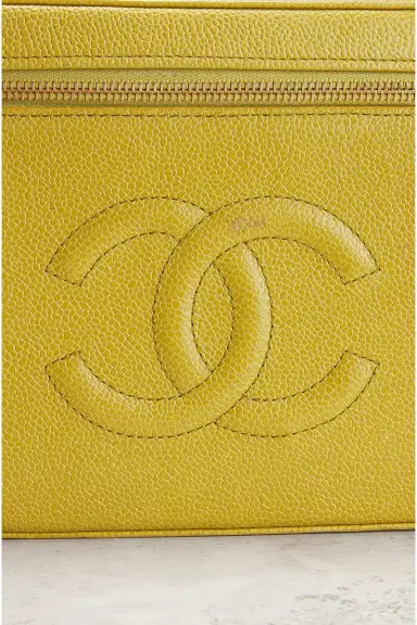 Chanel Chanel Caviar Timeless Vanity Case | Thumbnail 6 Chanel Chanel Caviar Timeless Vanity Case | Thumbnail 6
