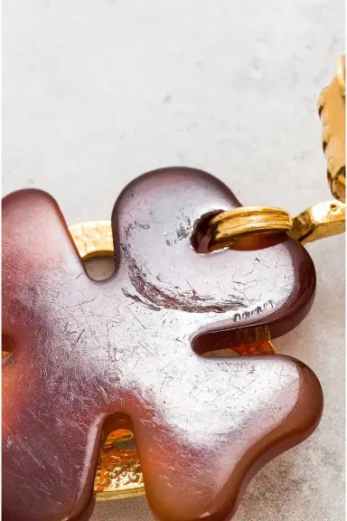 Chanel Chanel CC Tortoiseshell Clover Clip-On Earrings | Thumbnail 6 Chanel Chanel CC Tortoiseshell Clover Clip-On Earrings | Thumbnail 6
