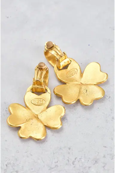 Chanel Chanel 1995 CC Clover Clip-On Earrings | Thumbnail 5 Chanel Chanel 1995 CC Clover Clip-On Earrings | Thumbnail 5