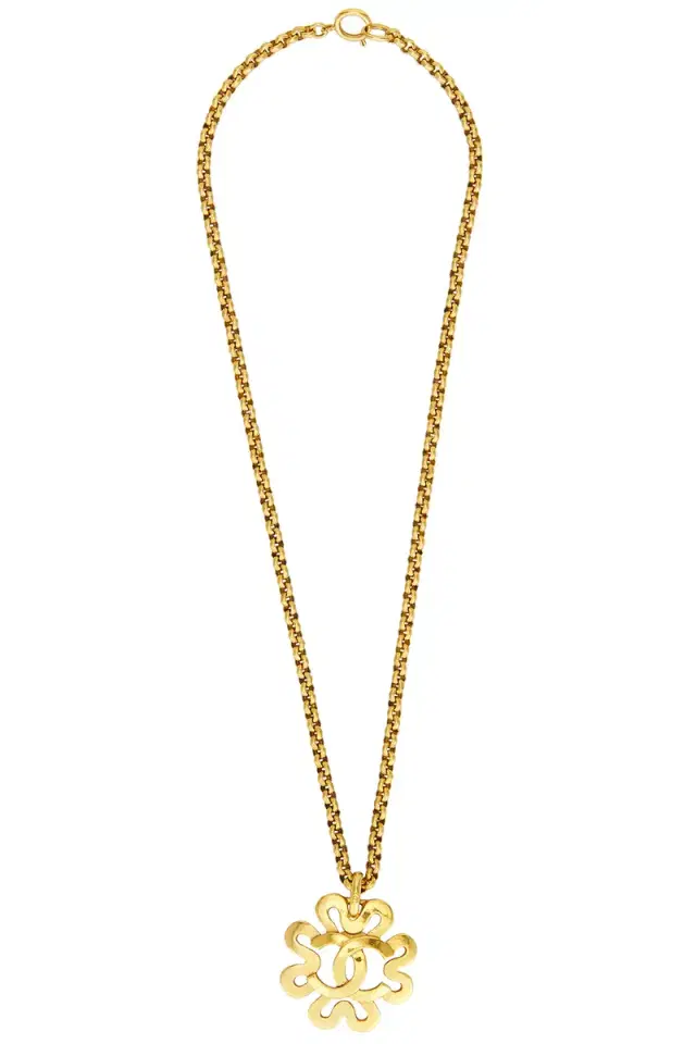 Chanel 1995 CC Flower Necklace