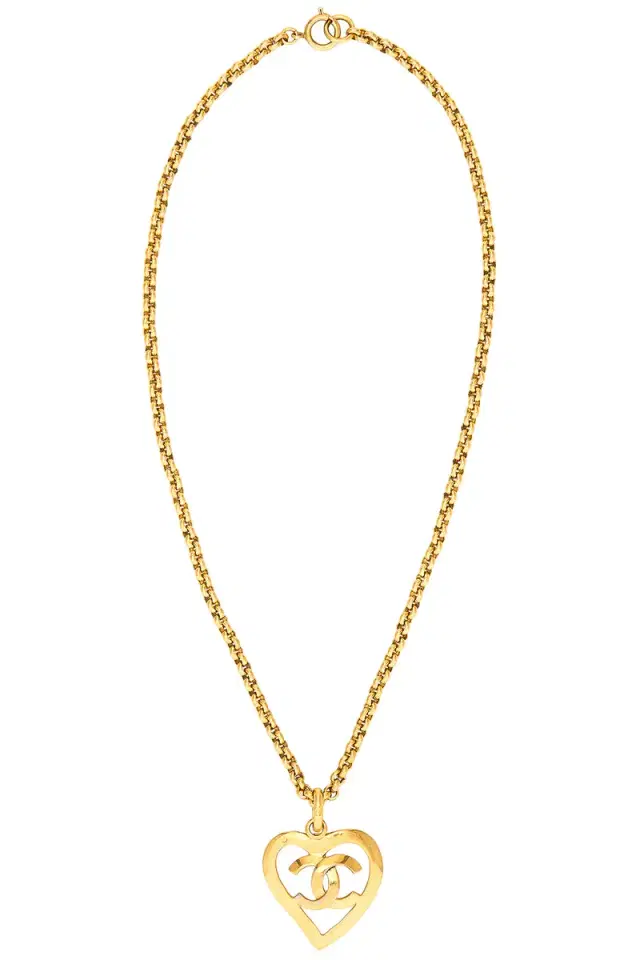 chanel Chanel 1995 CC Heart Necklace