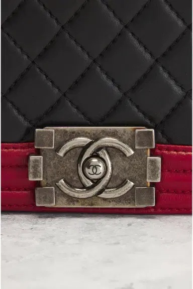 Chanel Chanel Lambskin Boy Bag | Thumbnail 6 Chanel Chanel Lambskin Boy Bag | Thumbnail 6