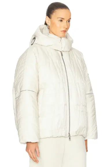 Moncler Genius X Willow Smith Haissa Jacket | Thumbnail 4 Moncler Genius X Willow Smith Haissa Jacket | Thumbnail 4