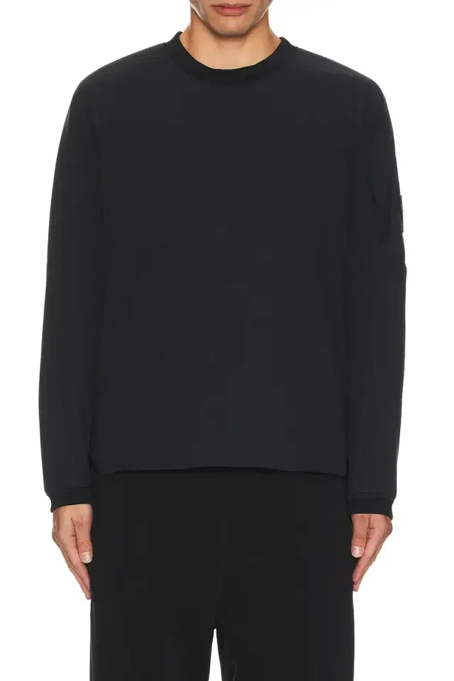 On Studio Pullover