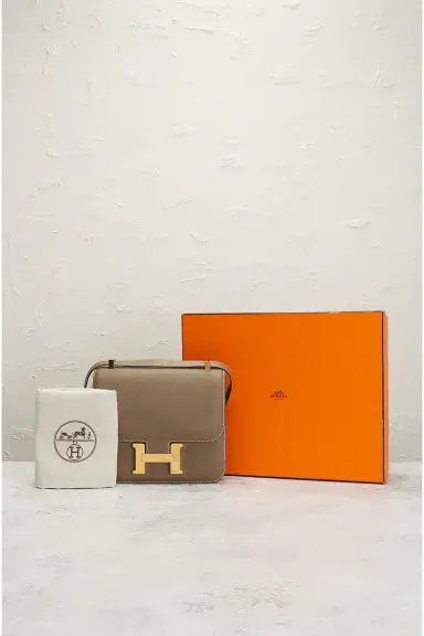 HERMÈS Epsom Constance 24 Shoulder Bag | Thumbnail 11