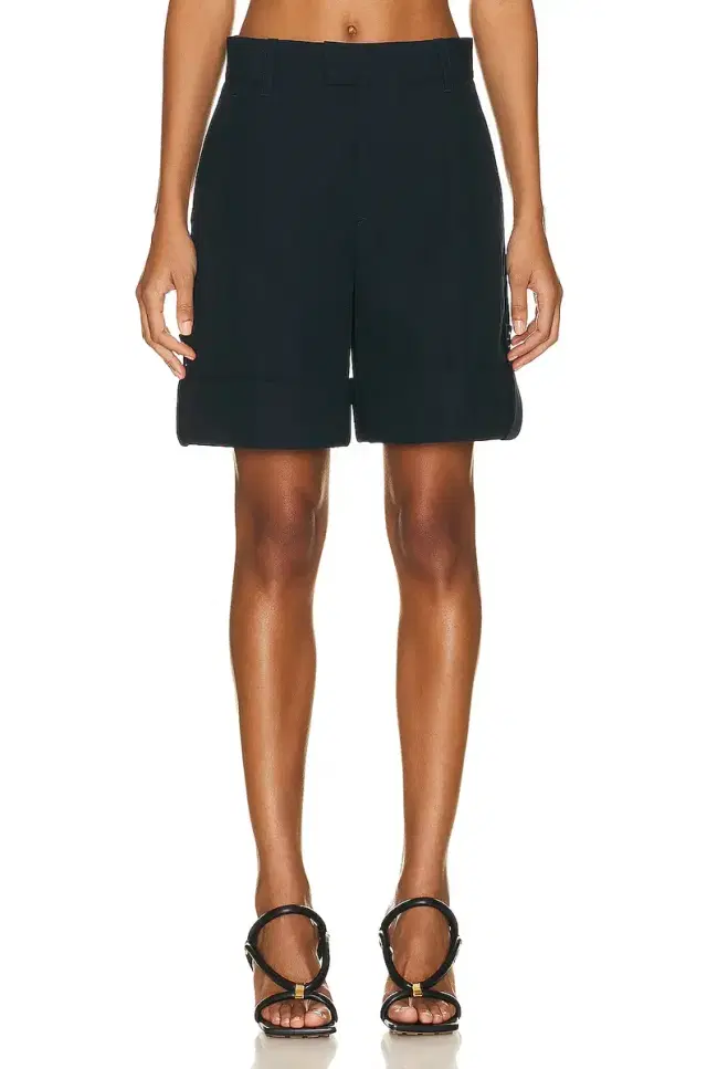 Tailored Short