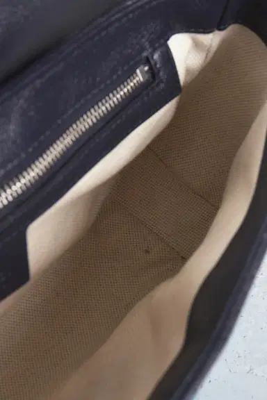 Gucci GG Marmont Shoulder Bag | Thumbnail 10