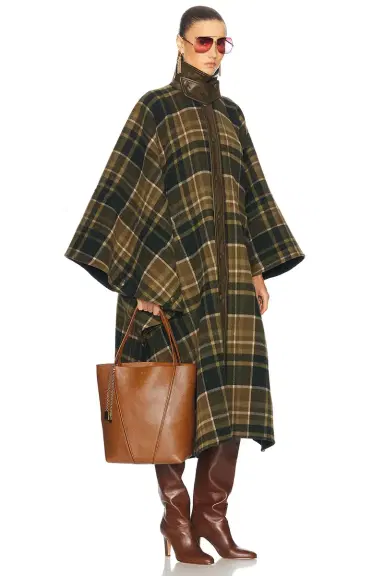 Chloé Spin Medium Tote Bag | Thumbnail 2 Chloé Spin Medium Tote Bag | Thumbnail 2