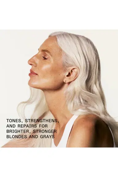 Olaplex No. 4-P Blonde Enhancer Toning Shampoo | Thumbnail 5 Olaplex No. 4-P Blonde Enhancer Toning Shampoo | Thumbnail 5