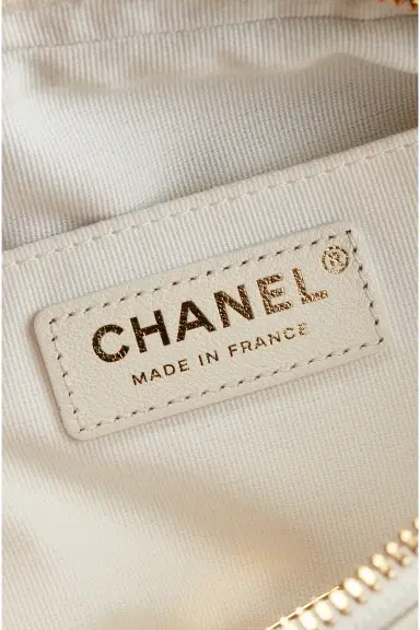 Chanel Chanel Caviar Pocket Camera Bag | Thumbnail 6 Chanel Chanel Caviar Pocket Camera Bag | Thumbnail 6