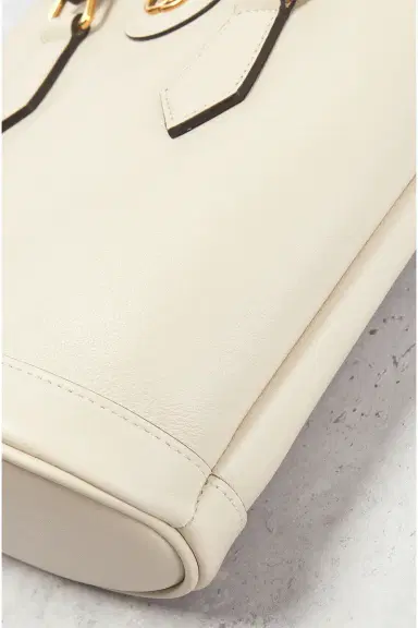 FWRD Renew Gucci Diana Tote Bag | Thumbnail 10