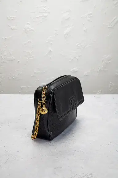 Chanel Chanel Caviar Vintage Timeless Camera Bag | Thumbnail 4 Chanel Chanel Caviar Vintage Timeless Camera Bag | Thumbnail 4