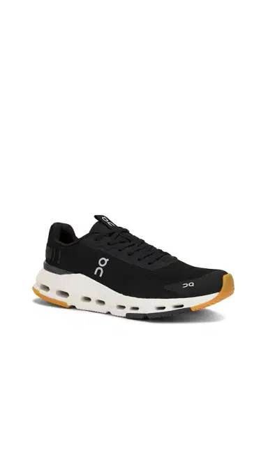 ON Cloudnova Form 2 | Thumbnail 2