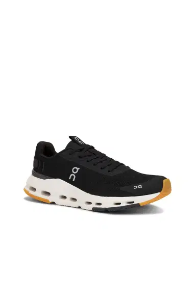 ON Cloudnova Form 2 | Thumbnail 4