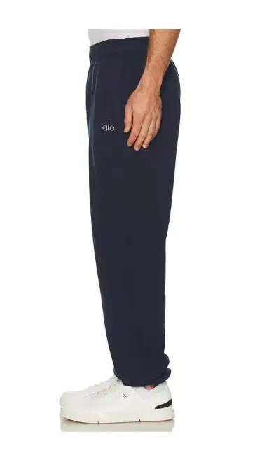 alo Accolade Sweatpant | Thumbnail 2