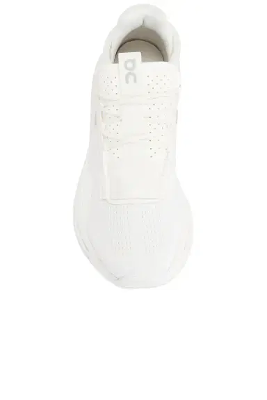 ON Cloudnova 2 Sneaker | Thumbnail 4 ON Cloudnova 2 Sneaker | Thumbnail 4