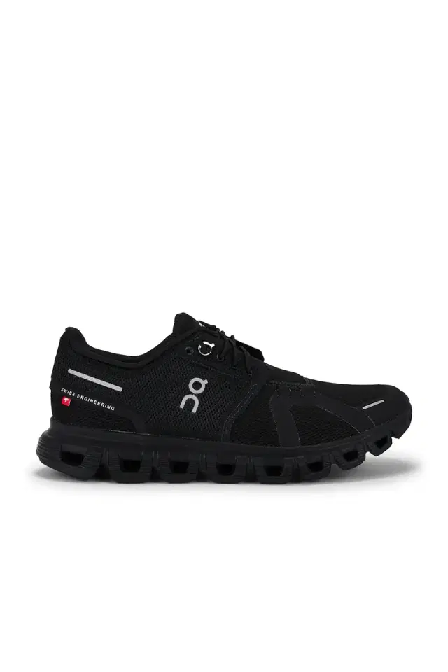 On Cloud 6 Sneaker