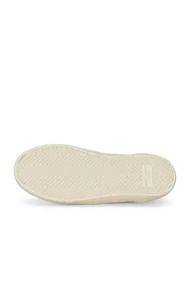 Saint Laurent Court Classic Star Sneakers | Thumbnail 6 Saint Laurent Court Classic Star Sneakers | Thumbnail 6