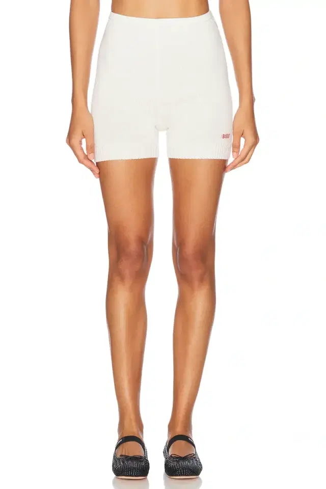 Meringue Short