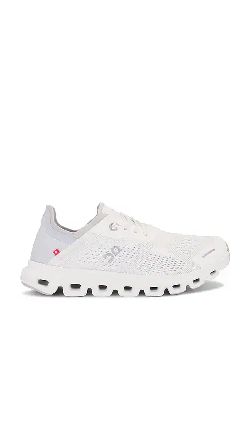 On Cloud 6 Coast Sneaker