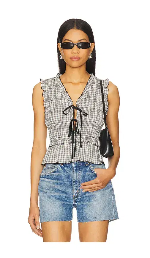 Rails Martine Top