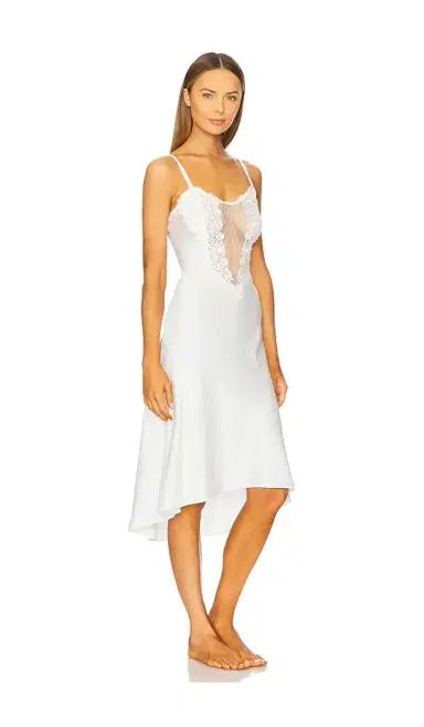 Flora Nikrooz Showstopper Gown | Thumbnail 2