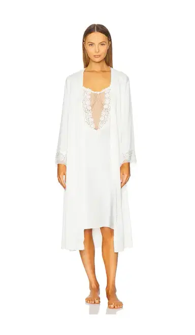 Flora Nikrooz Showstopper Robe | Thumbnail 1 Flora Nikrooz Showstopper Robe | Thumbnail 1