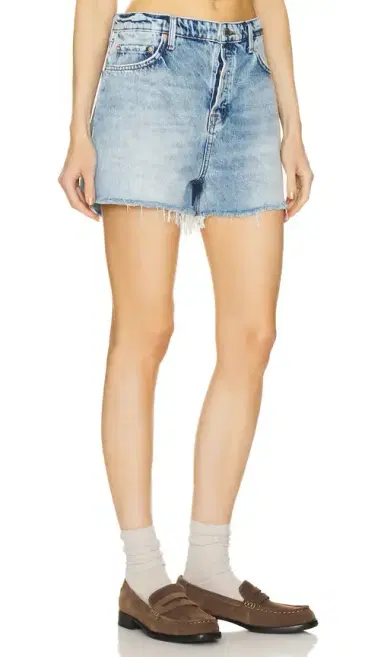 GRLFRND Kady Low Rise Relaxed Boyfriend Short | Thumbnail 2 GRLFRND Kady Low Rise Relaxed Boyfriend Short | Thumbnail 2