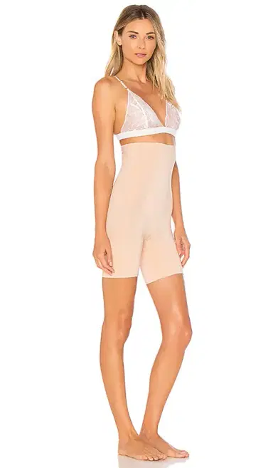 Spanx SPANXsculpt OnCore High-Waisted Mid-Thigh Short | Thumbnail 2 Spanx SPANXsculpt OnCore High-Waisted Mid-Thigh Short | Thumbnail 2