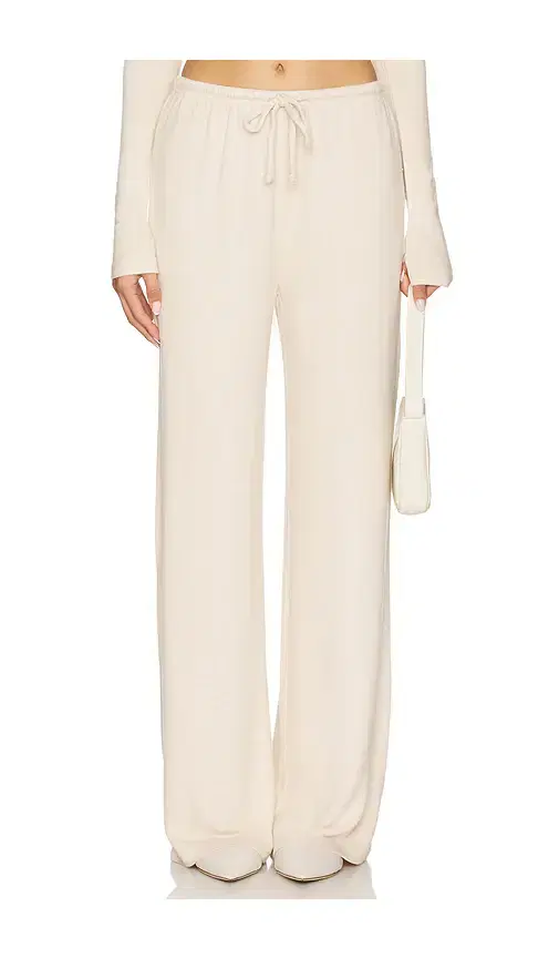 Faye Pant